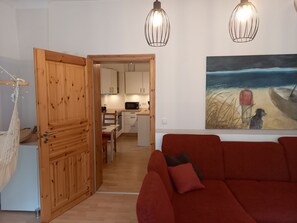 TV - Oasis on the edge of the Black Forest m. Courtyard, garden, terrace and lots of play equipment (Malsch)