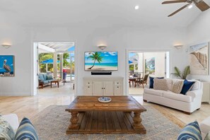 Smart TV - Villa Cariad (Turks and Caicos)