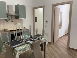 Interior - PGU Guest House (Bosa)