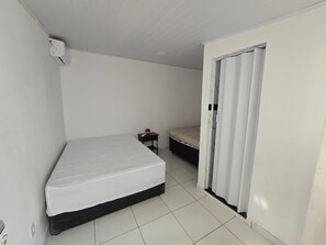 5 bedrooms, iron/ironing board, free WiFi