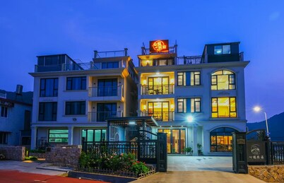 Shengsi Xinyue Hotel