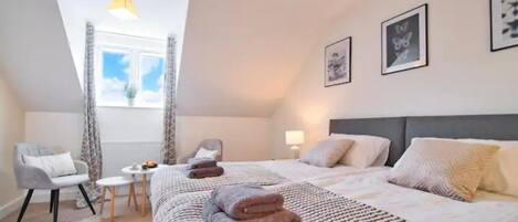 4 habitaciones, tabla de planchar con plancha y wifi gratis