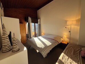 3 bedrooms, iron/ironing board - South-facing 3-room apartment for 6 people (Châtel)