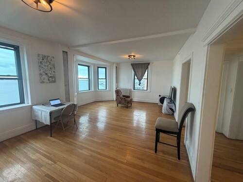 Grand Ocean and boston view 764sf condo near Boston
