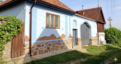 • CASA RICO • revitalised Carpathian farm in a shepherd's village. Pet-friendly