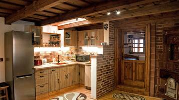 Micro-ondes, four, plaque de cuisson, lave-vaisselle