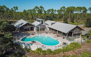 Pool - 	Newly Built 3BR and 2bath Beach Cottage 
St. Teresa Beach, Summercamp community (Saint Teresa)