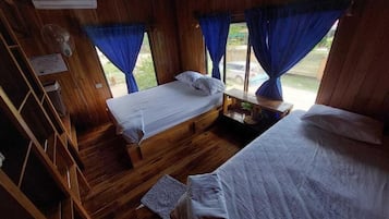 In-room safe, soundproofing, free WiFi
