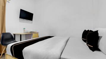 Deluxe Double Room | Soundproofing, free WiFi, bed sheets