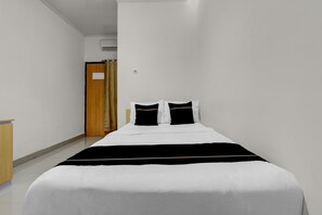 Chambre Double Standard | Chambres insonorisées, Wi-Fi gratuit, draps fournis