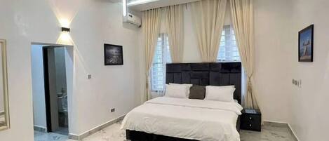 Superior Apartment, Balcony, City View