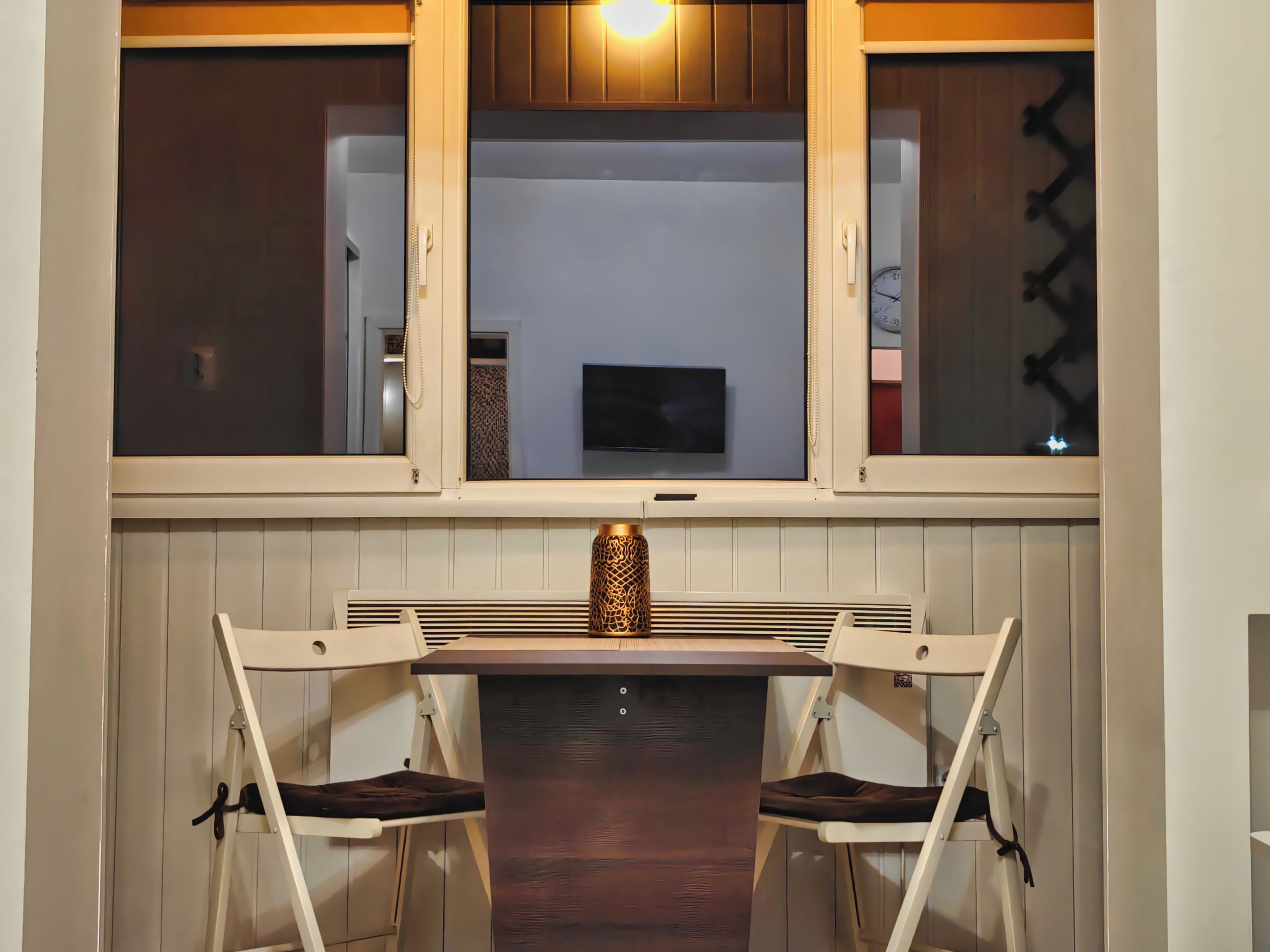 Deluxe-Studio, Küche, Stadtblick | Wohnbereich