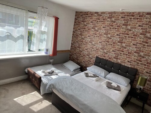 2 bed bungalow in a great location