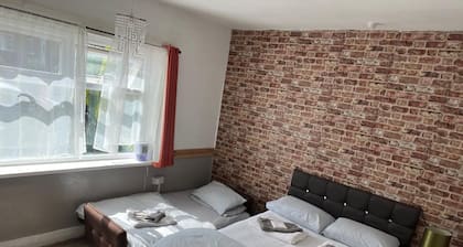 2 bed bungalow in a great location