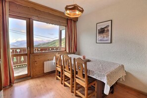 Dining - 3rd floor, balcony, 53m², Méribel-Mottaret (Méribel - Les Allues)