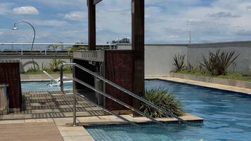 Piscina externa