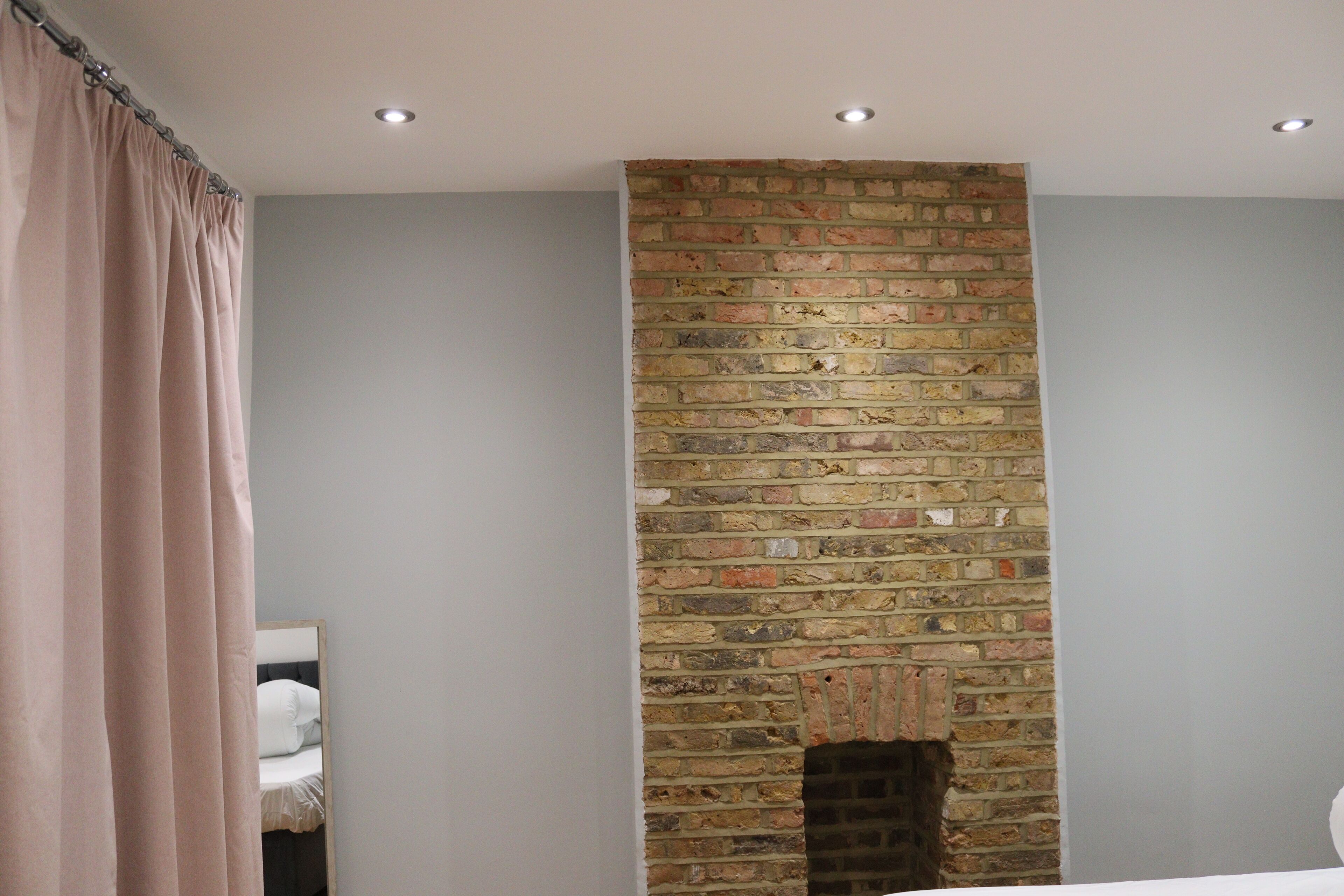 Bügeleisen/Bügelbrett, Internetzugang, Bettwäsche