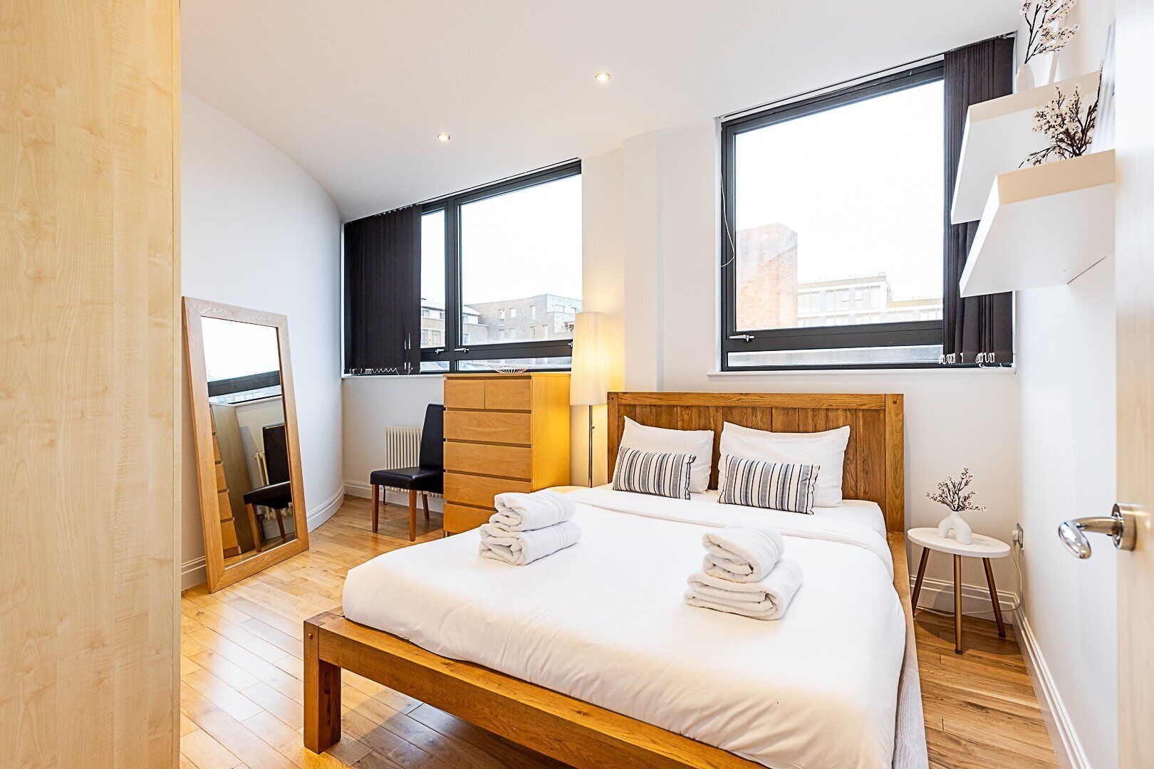 Iron/ironing board, Internet