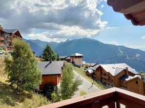 Property grounds - 150m from ski slopes, 3rd floor, tv, 95m², Peisey-Vallandry (Landry)