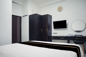 Bureau, Wi-Fi gratuit, draps fournis