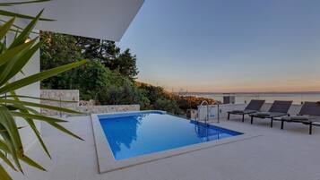 Villa | Piscine | Piscine couverte, piscine extérieure