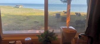 Rustic Ocean Front Tiny Cabin in the quiet farming town of Haida Gwaii