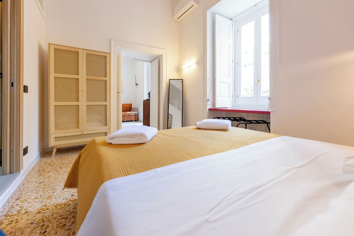 In-room safe, desk, iron/ironing board, free WiFi