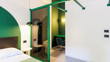 In-room safe, desk, iron/ironing board, free WiFi