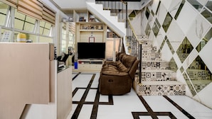 Reception - Collection O Yayah Residence  (Dramaga)