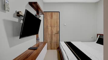 Deluxe Double Room | Free WiFi, bed sheets