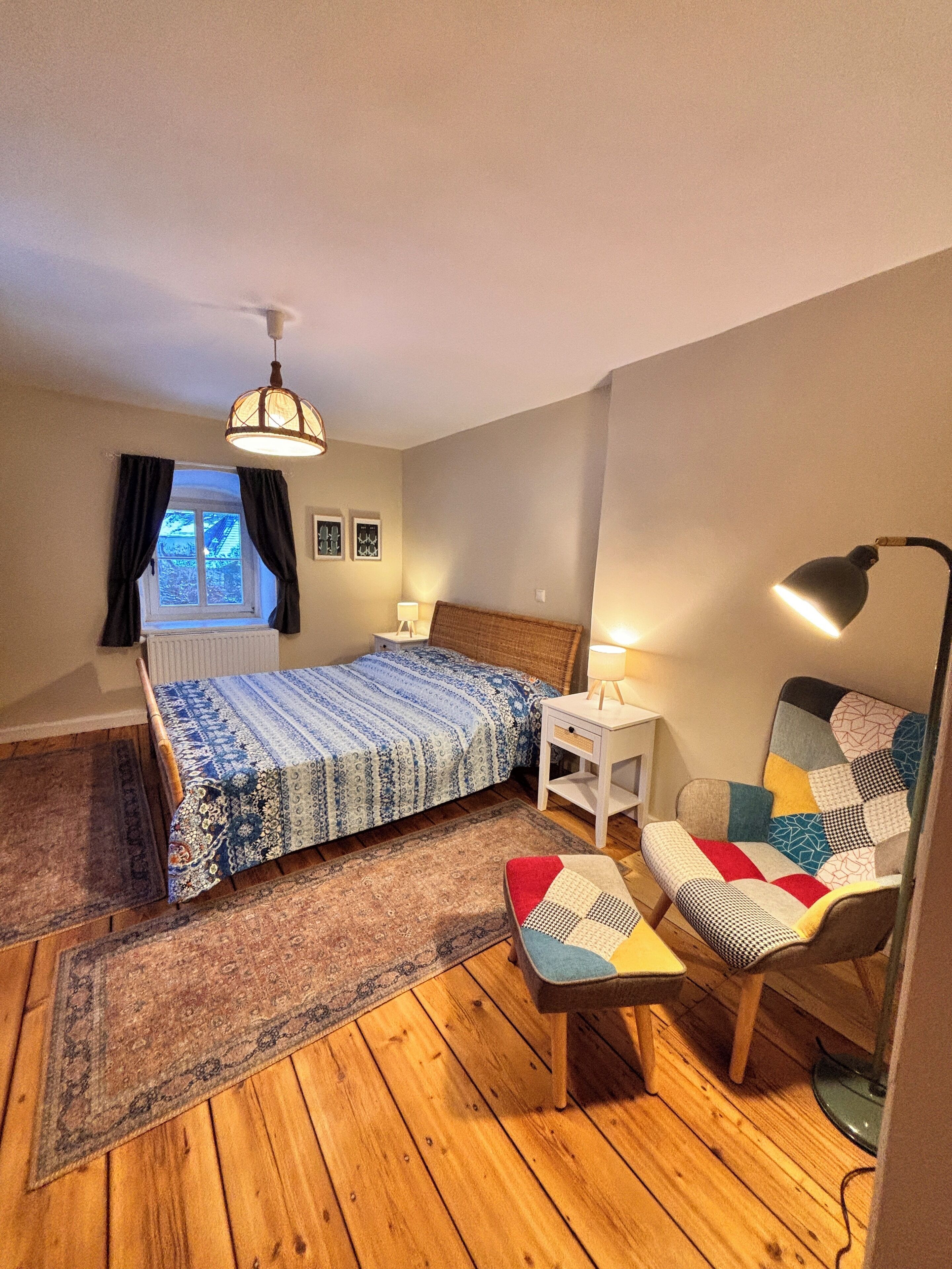 1 chambre, fer et planche à repasser, lit parapluie, Wi-Fi gratuit