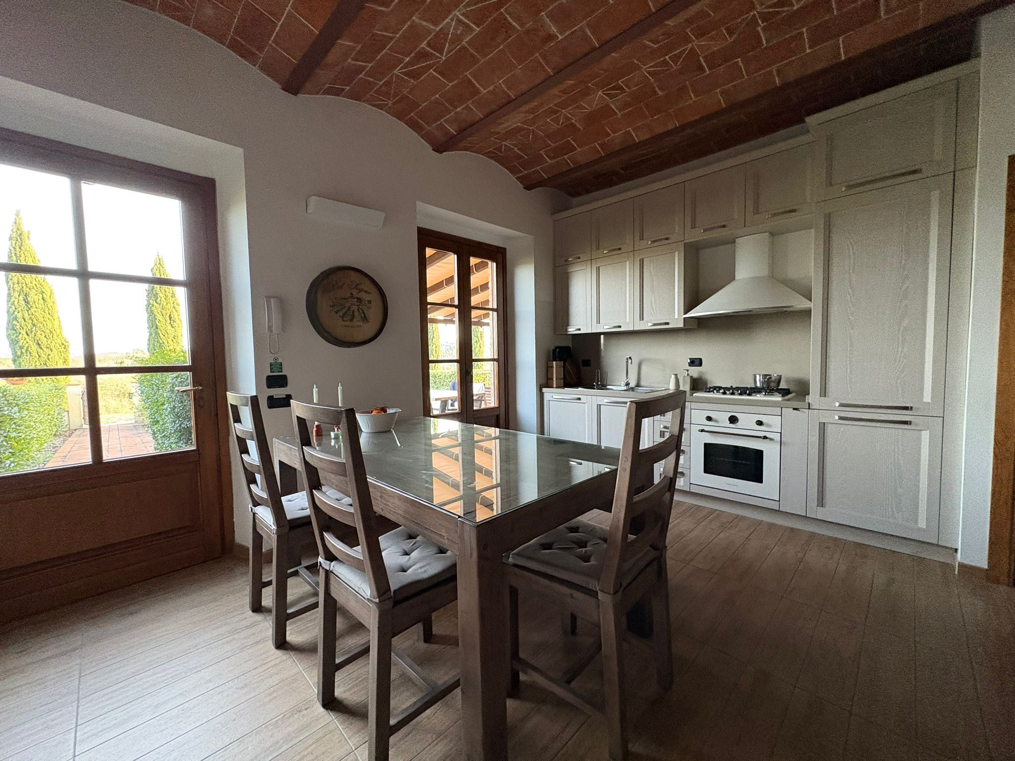 Kühlschrank, Ofen, Herdplatte, Geschirrspüler