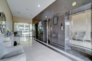 Lobby - OYO 95090 Elzirooms Gunung Putri (Gunung Putri)