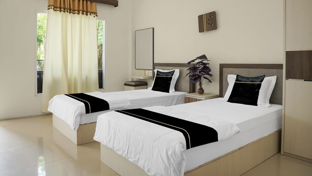 Superior Suite - Hotel O Roda Inn (Padang)