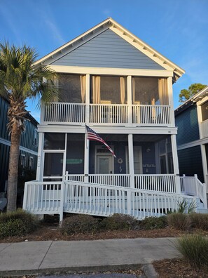 Exterior - Coastal Cottage Near Beach w/Pool & Hot Tub Access (Port St. Joe)