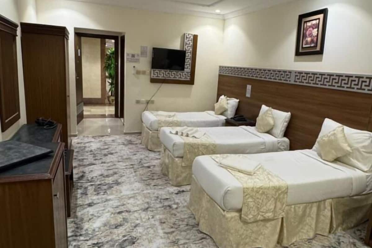 Basic Double or Twin Room, City View | Free WiFi