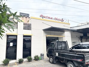 Exterior - OYO 95102 Pulma House (Medan)