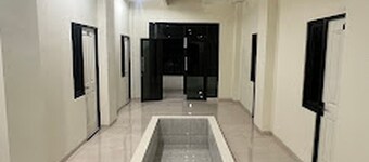 馬迪恩 Dkost Syariah OYO 95103  