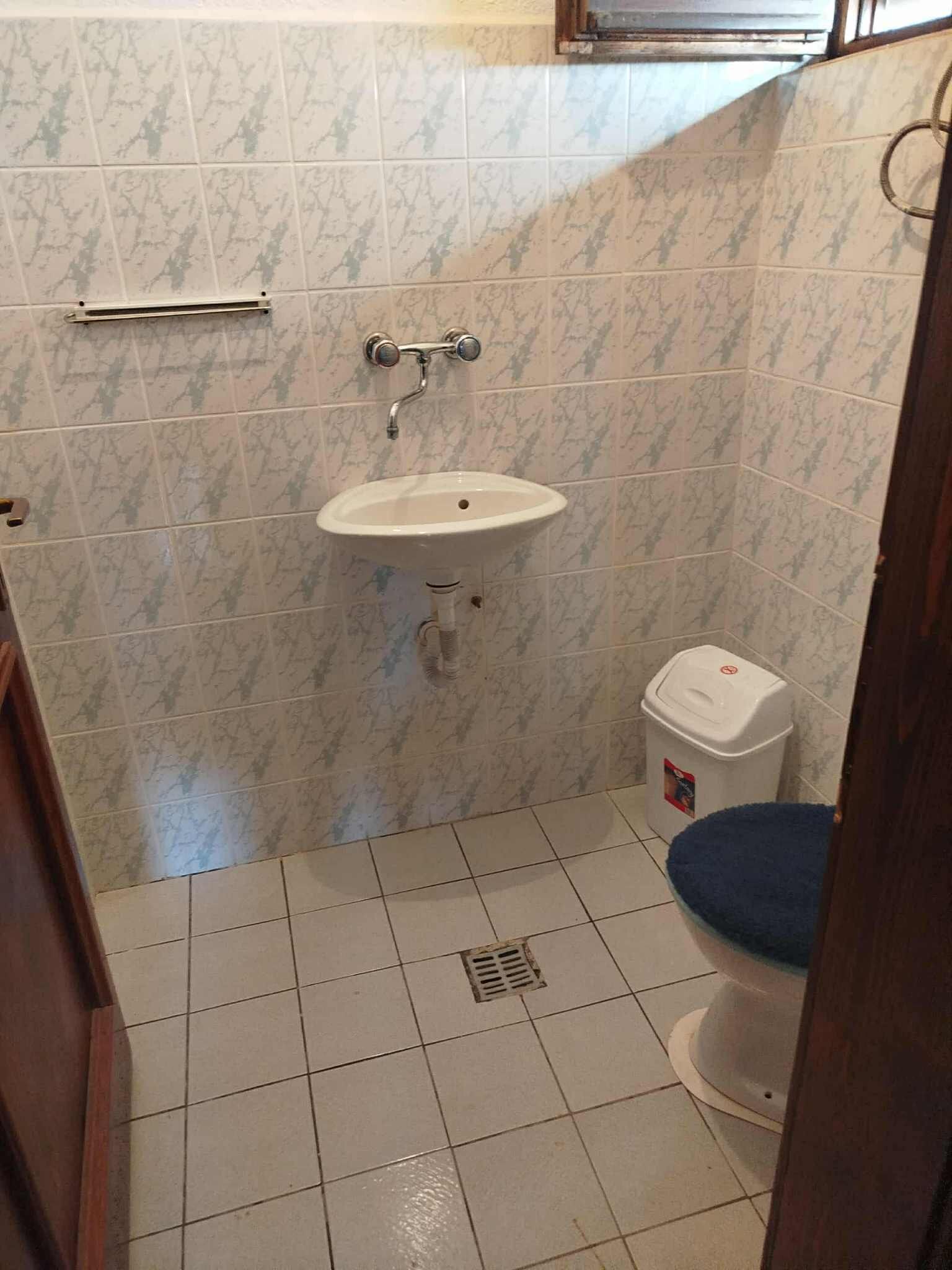 Towels, soap, toilet paper