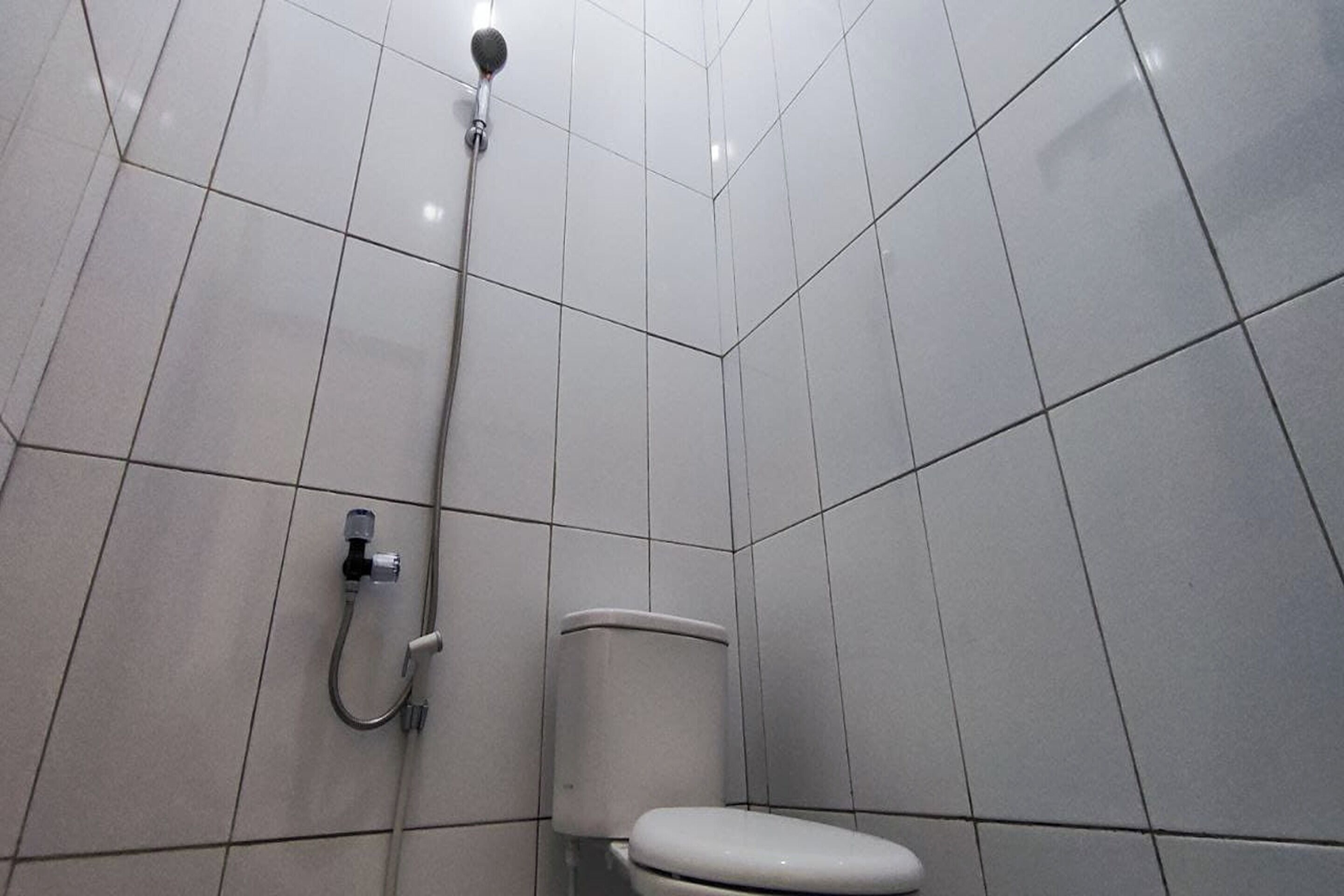 Standard Double Room | Bathroom | Shower, towels