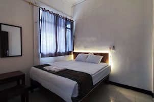 Quarto casal standard | Wi-Fi de cortesia, roupa de cama