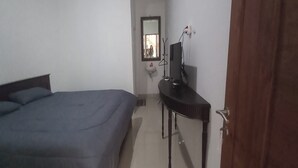 Unclassified image, 2 of 13, button - OYO 95108 Nareswari Homestay Syariah (Nogosari)