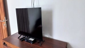 Unclassified image, 3 of 13, button - OYO 95108 Nareswari Homestay Syariah (Nogosari)