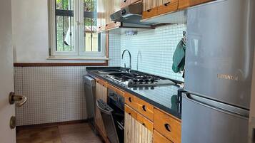 Microonde, forno, piano cottura