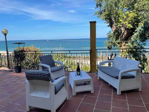 Villa by the sea in Cupra