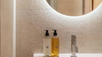 Équipements de salle de bain