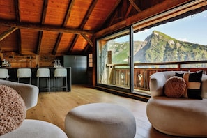 Interior - Chalet ZORE, ski-in/ski-out, Jacuzzi, 190 m² and breathtaking mountain views (Morzine)