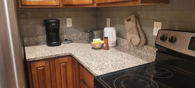 Beautiful 2-bedroom townhome in charming Elko, NV has it all