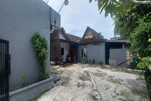 Exterior - OYO 95109 Eksis Homestay Syariah (Simo)