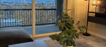 Alpenglow: Townhome 2Kings & 2full ba, Mt. Rose & Reno City Views - Close to All